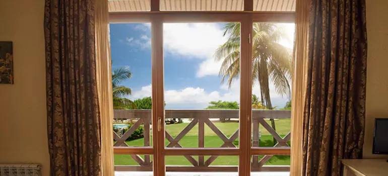 Residential Garden Window Enclosure Repair in Lakeside, FL